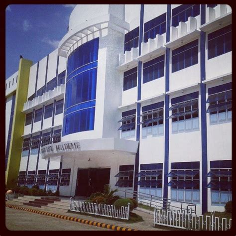 Fiat Lux Academe .
